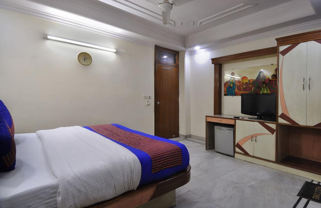 Hotel De Holiday International @ New Delhi Station Exterior foto