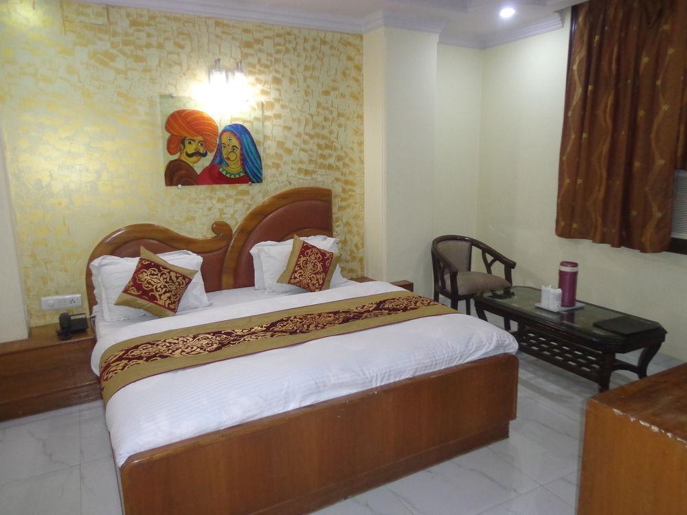Hotel De Holiday International @ New Delhi Station Exterior foto